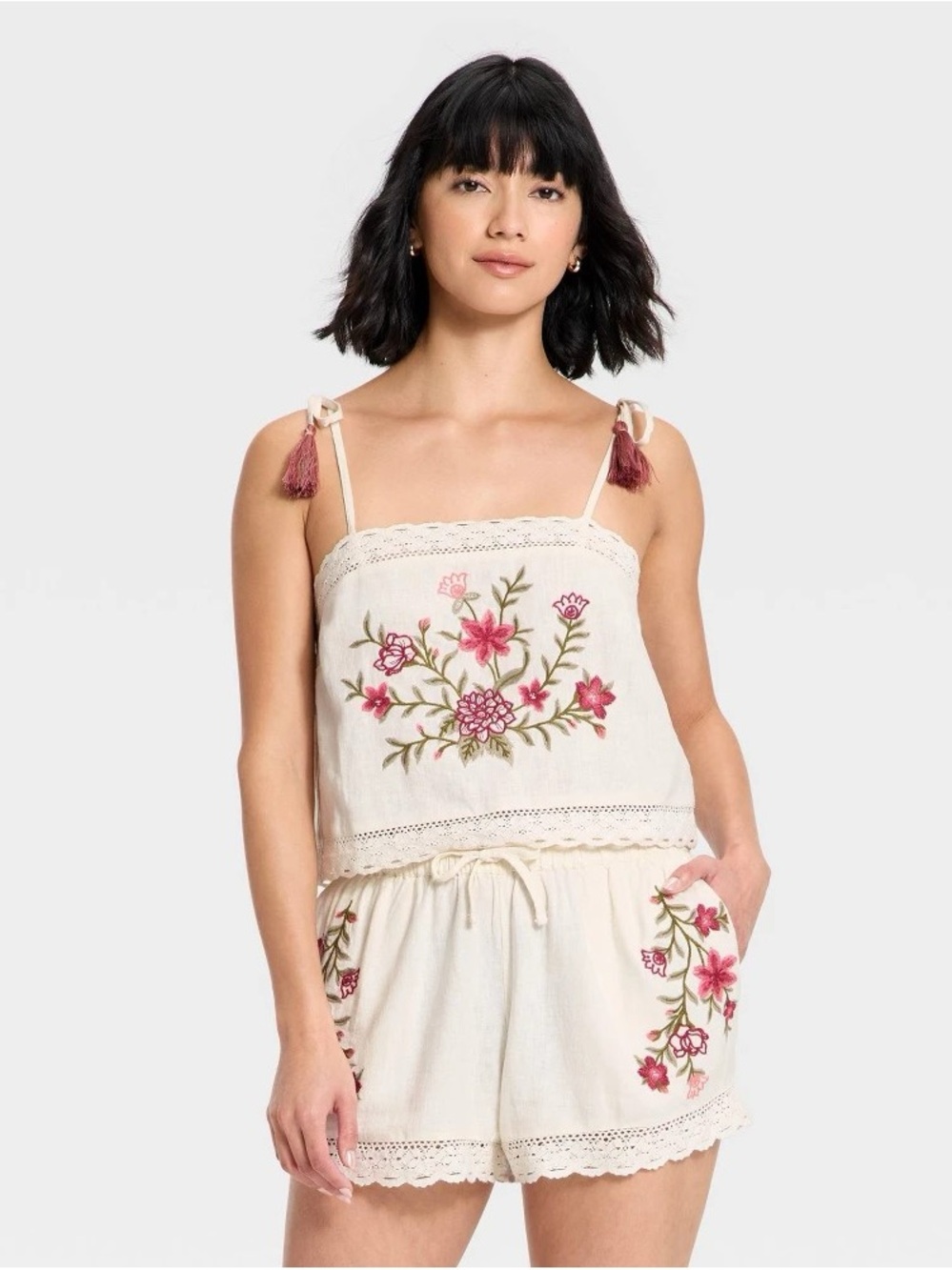 Universal Thread Cream Tank Top with Pink Floral Embroidery b220